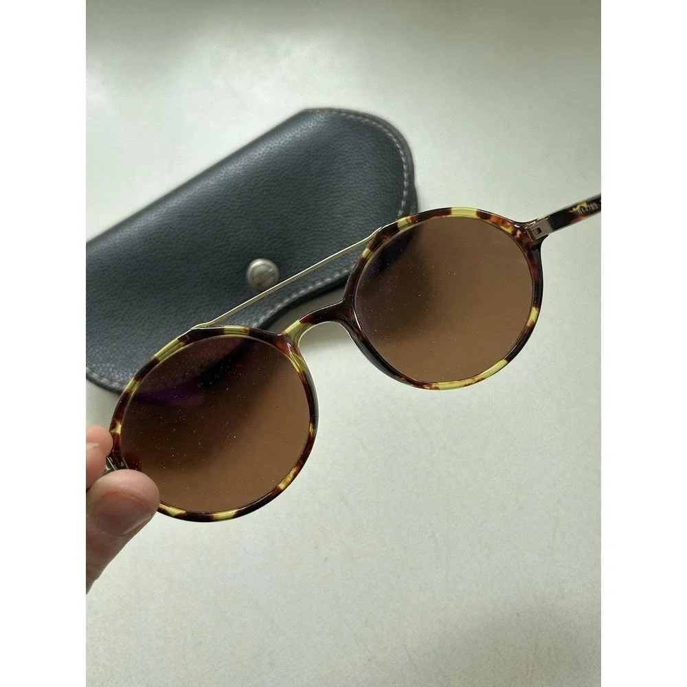 Vintage Nikon Gold Tone Round Tortoiseshell Sunglasses & Case NK4769-2 Japan